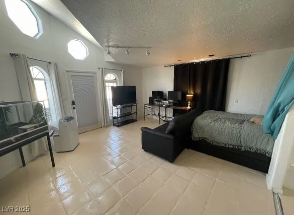 6171 Whispering Sands, Las Vegas, NV 89131
