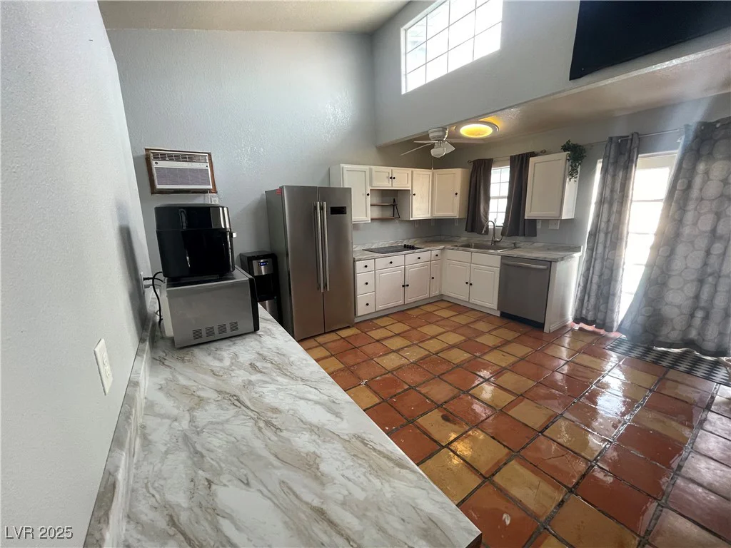 6171 Whispering Sands, Las Vegas, NV 89131