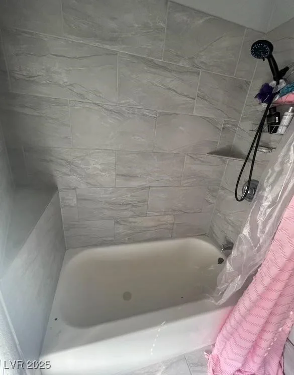 6171 Whispering Sands, Las Vegas, NV 89131