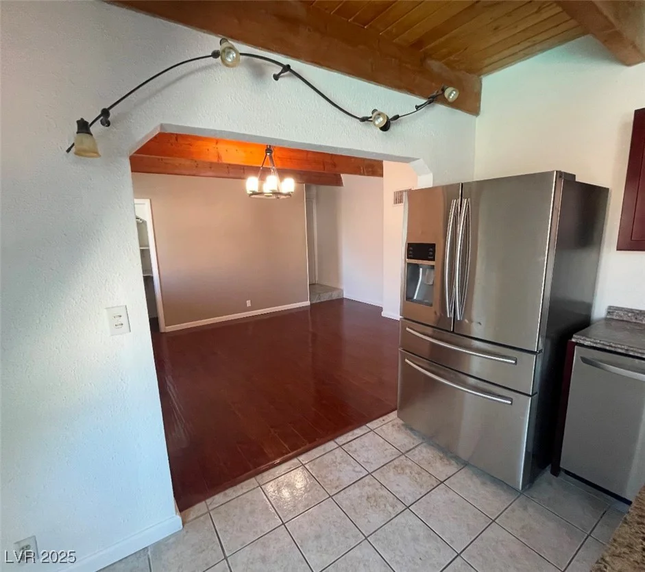 6171 Whispering Sands, Las Vegas, NV 89131