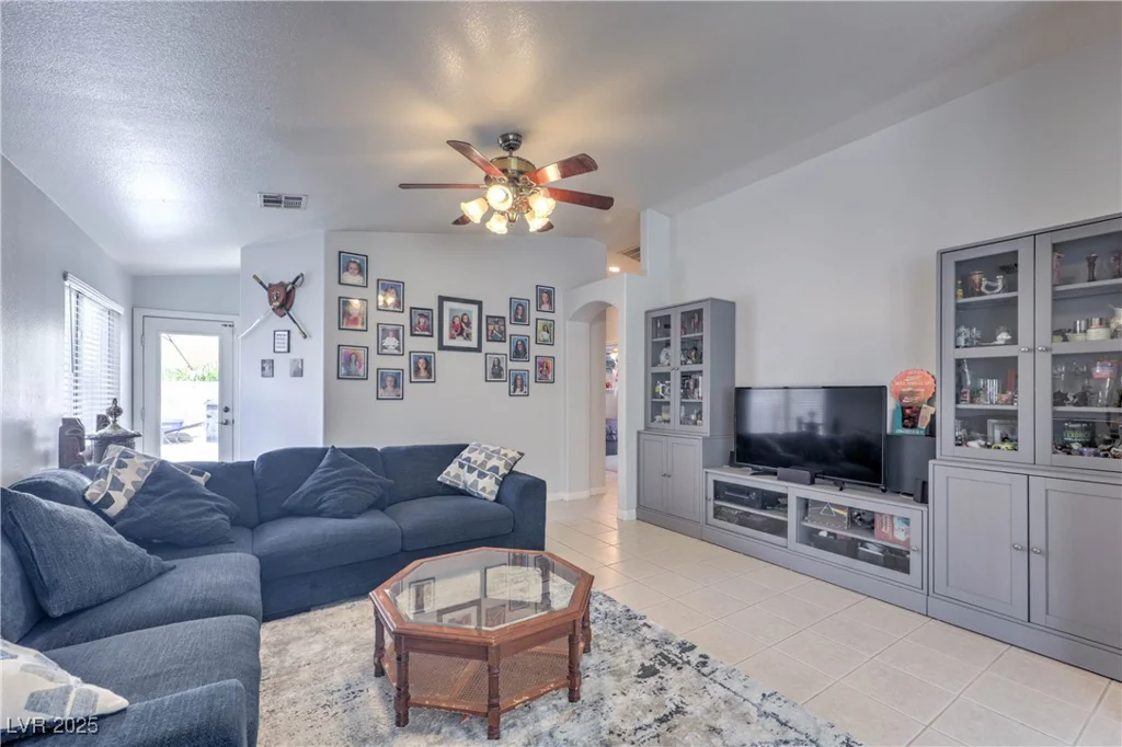 808 Binbrook, Henderson, NV 89052