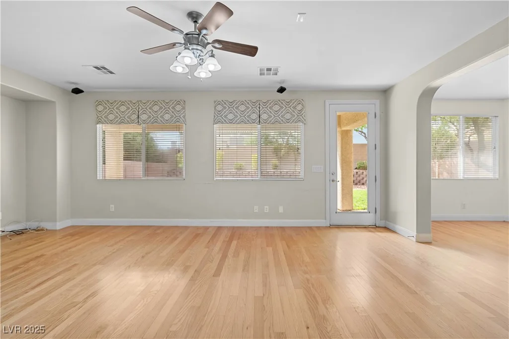 1113 Spottswood, North Las Vegas, NV 89081