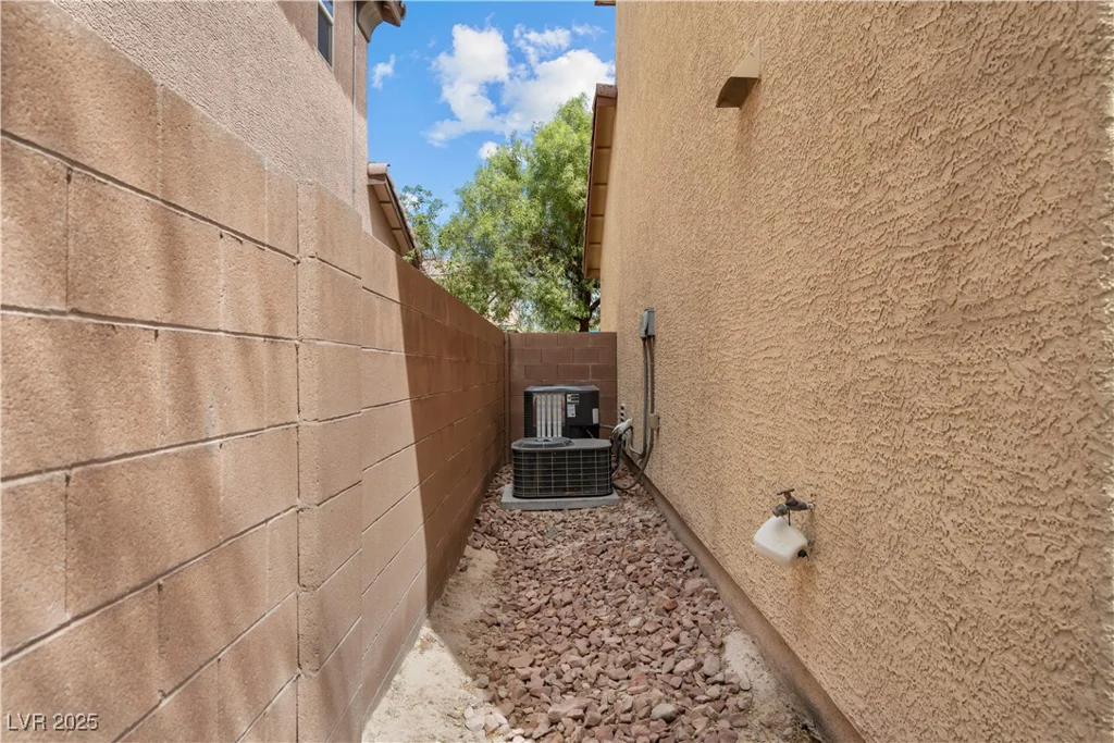 1113 Spottswood, North Las Vegas, NV 89081
