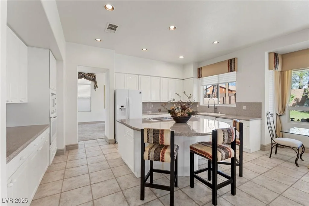 9496 Los Cotos, Las Vegas, NV 89147
