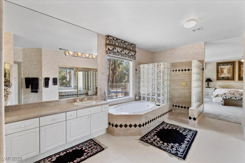 9496 Los Cotos, Las Vegas, NV 89147