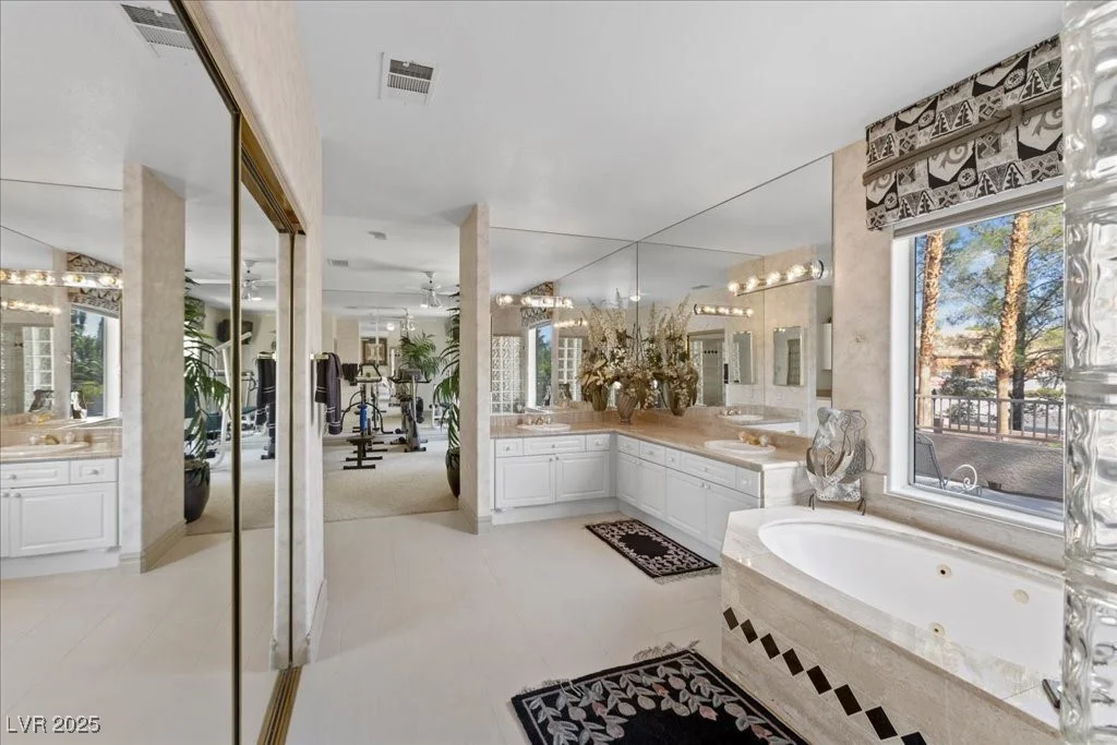 9496 Los Cotos, Las Vegas, NV 89147
