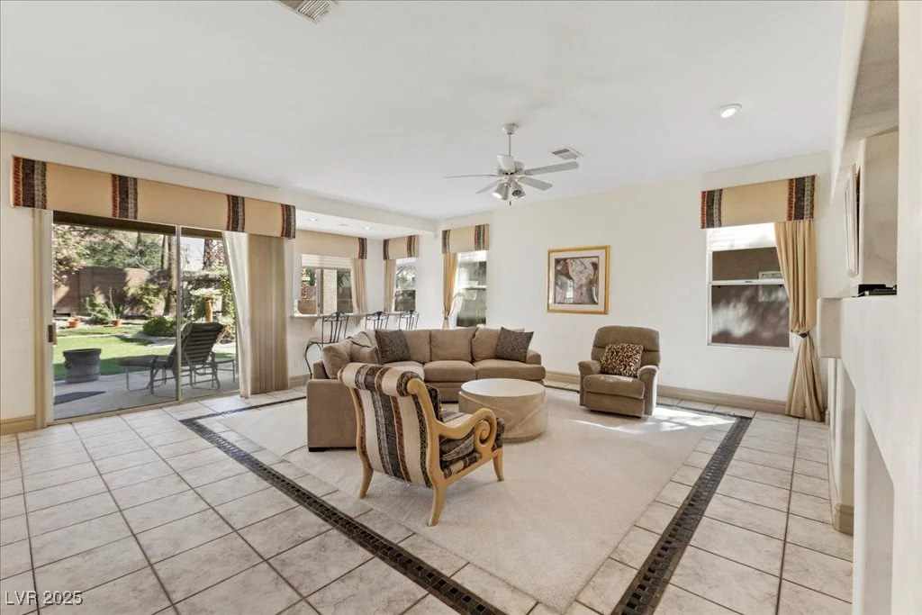 9496 Los Cotos, Las Vegas, NV 89147