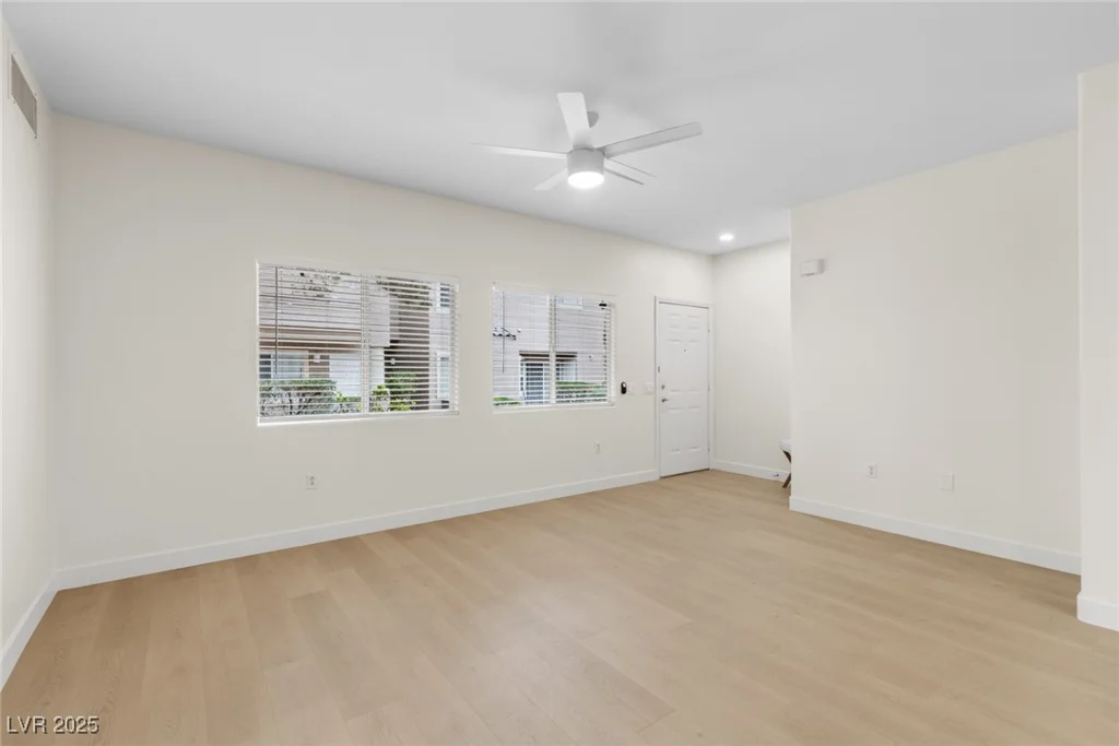 2152 Turquoise Ridge, Las Vegas, NV 89117