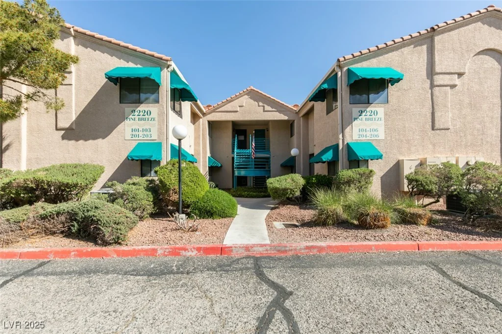 2220 Pine Breeze, Las Vegas, NV 89119