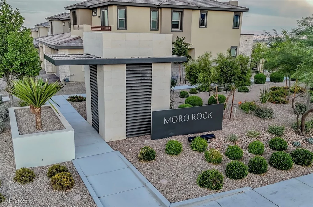 541 Tokopah Falls, Las Vegas, NV 89138