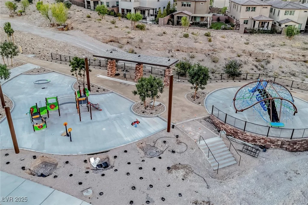 541 Tokopah Falls, Las Vegas, NV 89138