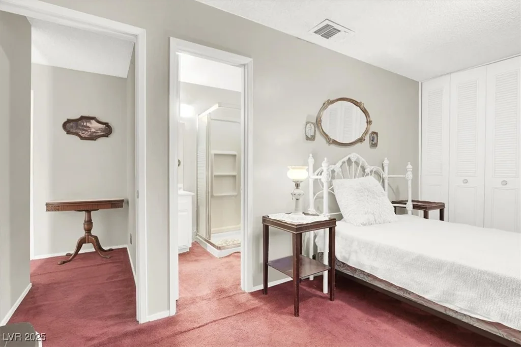421 Greenbriar Townhouse, Las Vegas, NV 89121
