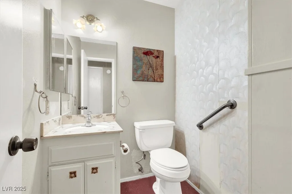 421 Greenbriar Townhouse, Las Vegas, NV 89121