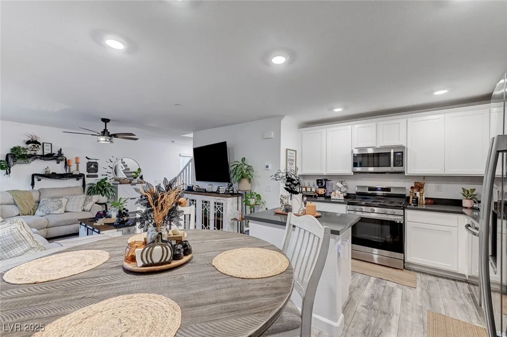 321 Bay Village, Henderson, NV 89011
