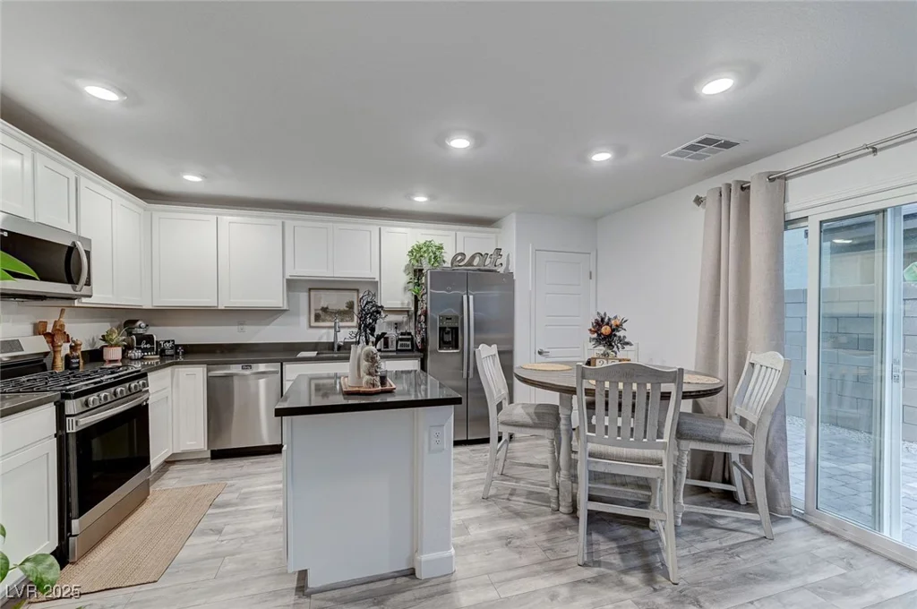 321 Bay Village, Henderson, NV 89011