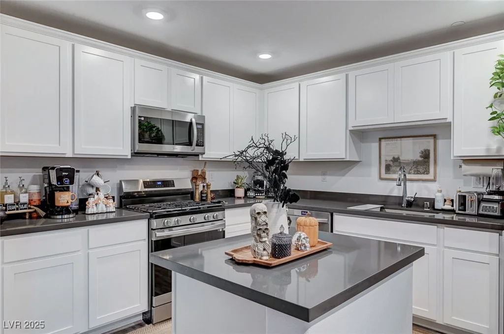 321 Bay Village, Henderson, NV 89011