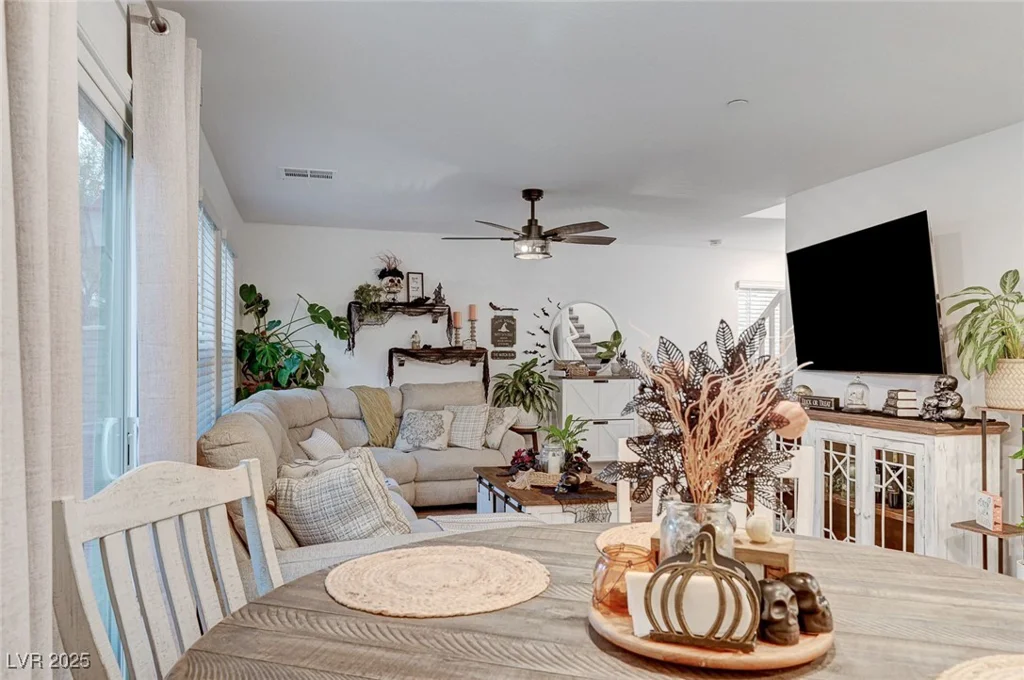 321 Bay Village, Henderson, NV 89011