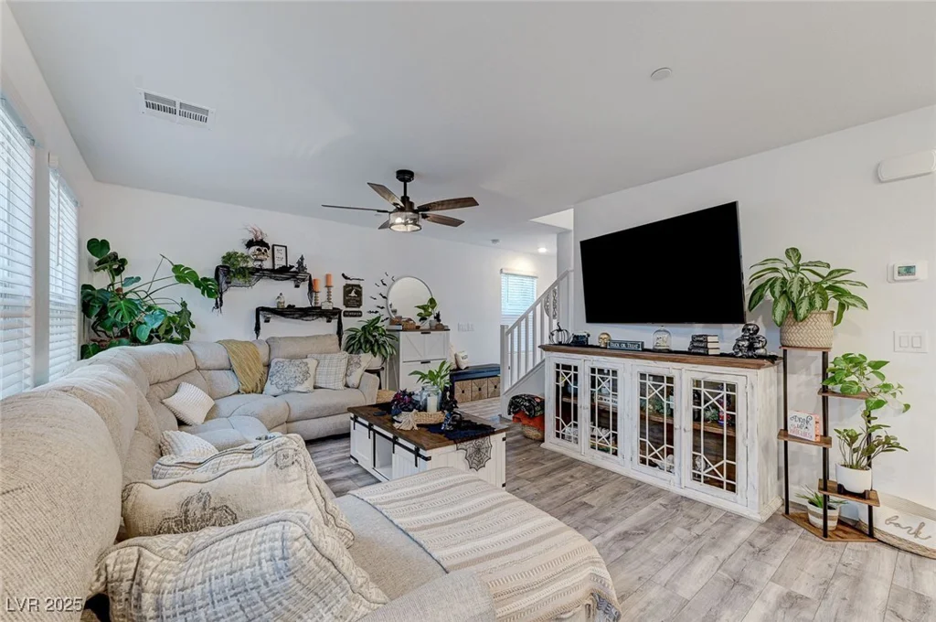 321 Bay Village, Henderson, NV 89011
