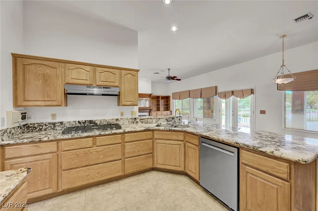 2808 Golfside, Las Vegas, NV 89134