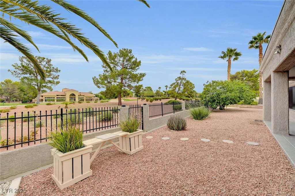 2808 Golfside, Las Vegas, NV 89134