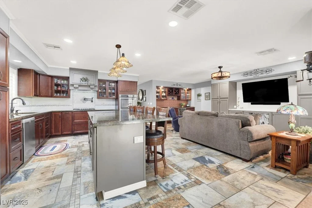 780 Beach Park, Henderson, NV 89015