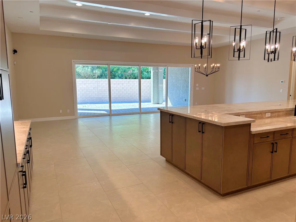 7235 Golden Rock, Las Vegas, NV 89131