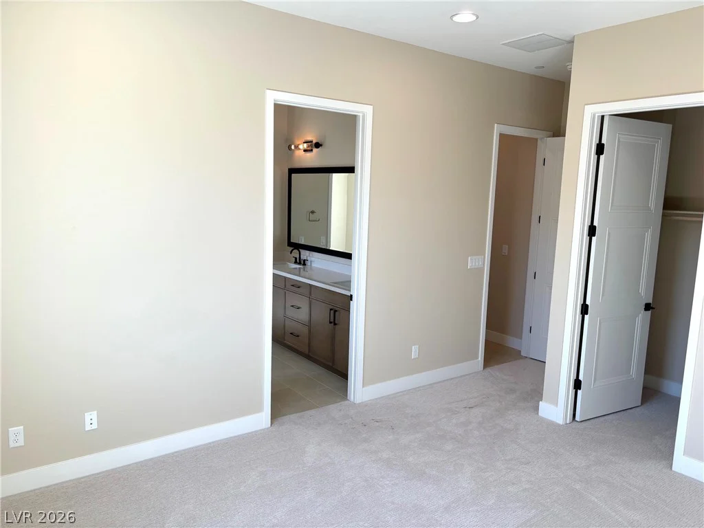 7235 Golden Rock, Las Vegas, NV 89131