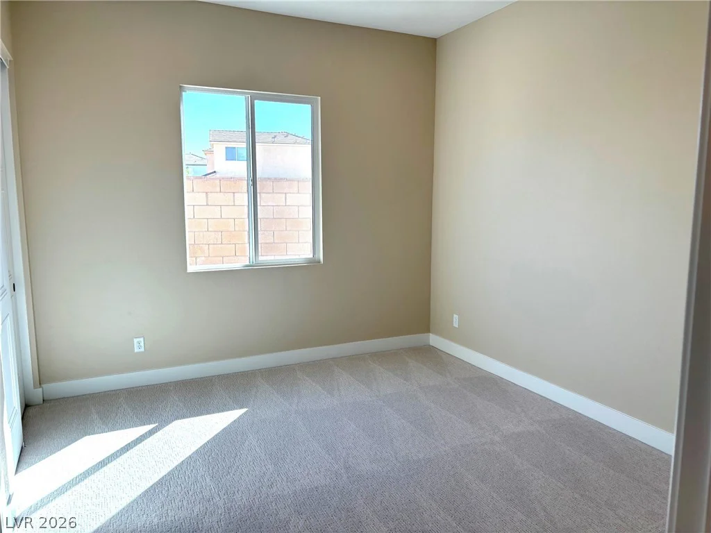 7235 Golden Rock, Las Vegas, NV 89131