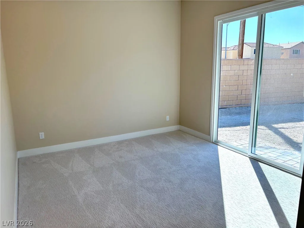 7235 Golden Rock, Las Vegas, NV 89131