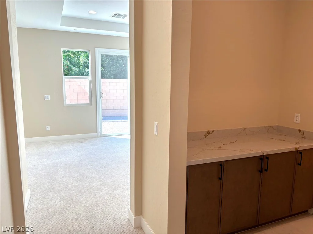 7235 Golden Rock, Las Vegas, NV 89131