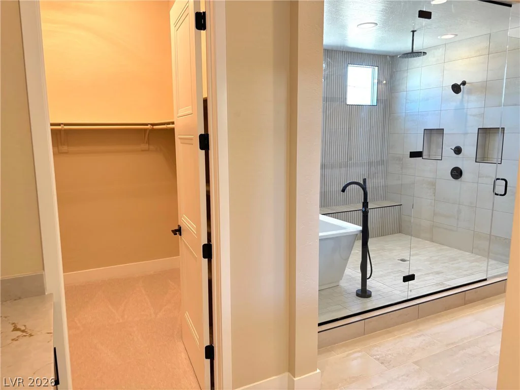 7235 Golden Rock, Las Vegas, NV 89131
