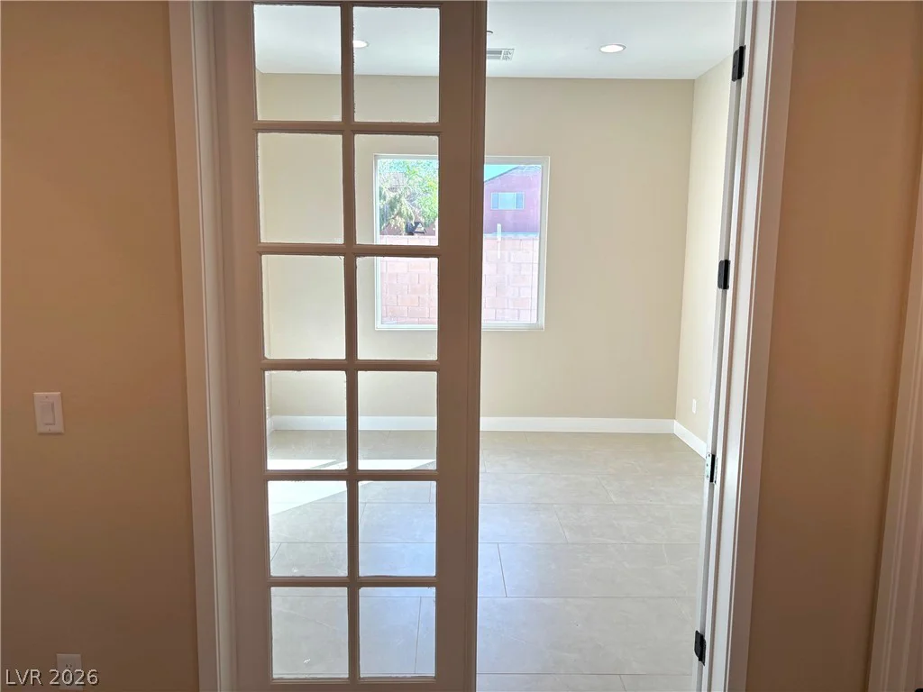 7235 Golden Rock, Las Vegas, NV 89131
