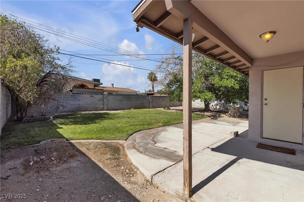 1037 Westminster, Las Vegas, NV 89119