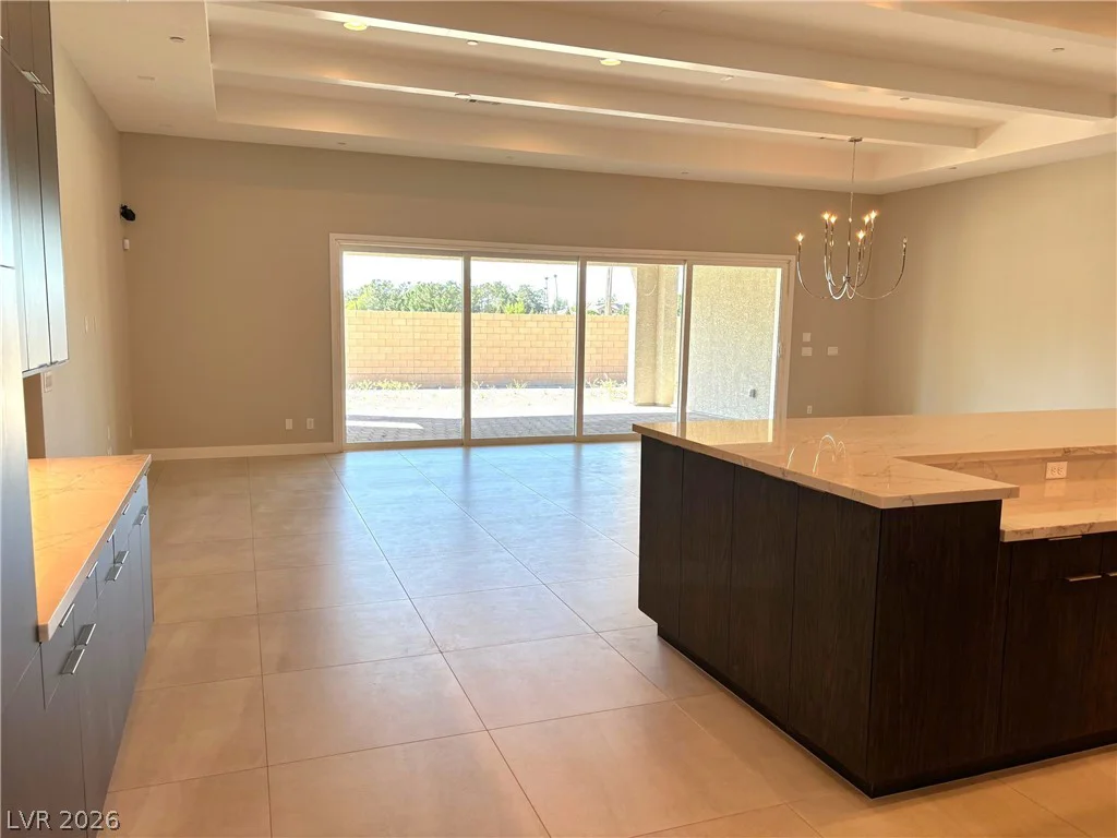 7255 Golden Rock, Las Vegas, NV 89131