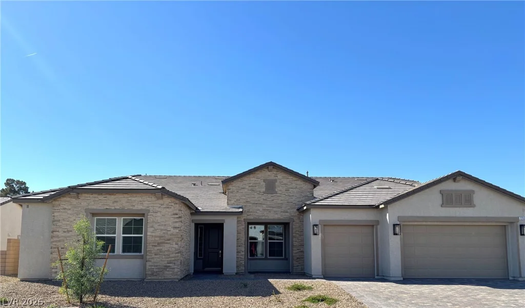 7255 Golden Rock, Las Vegas, NV 89131