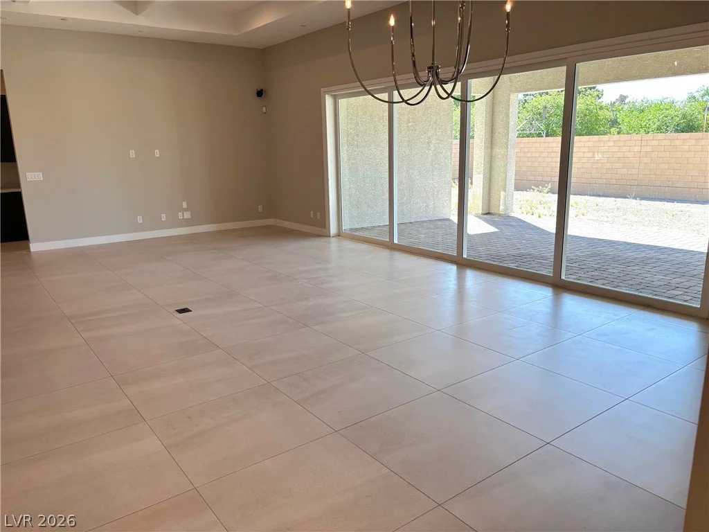 7255 Golden Rock, Las Vegas, NV 89131
