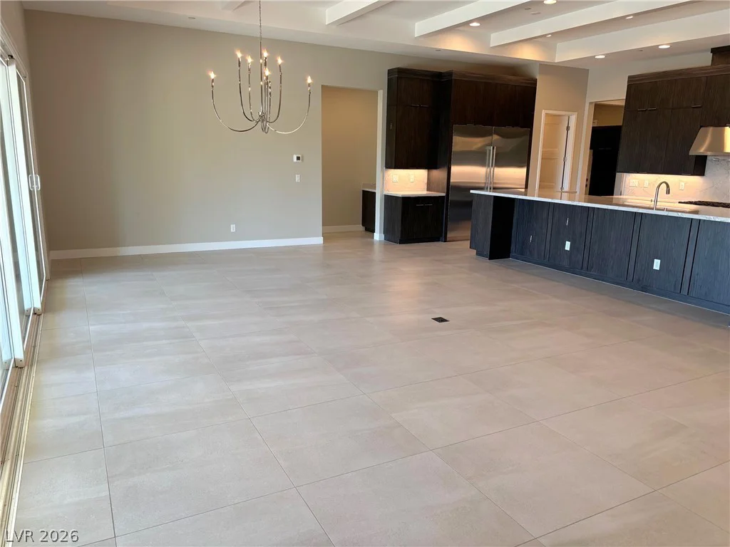 7255 Golden Rock, Las Vegas, NV 89131