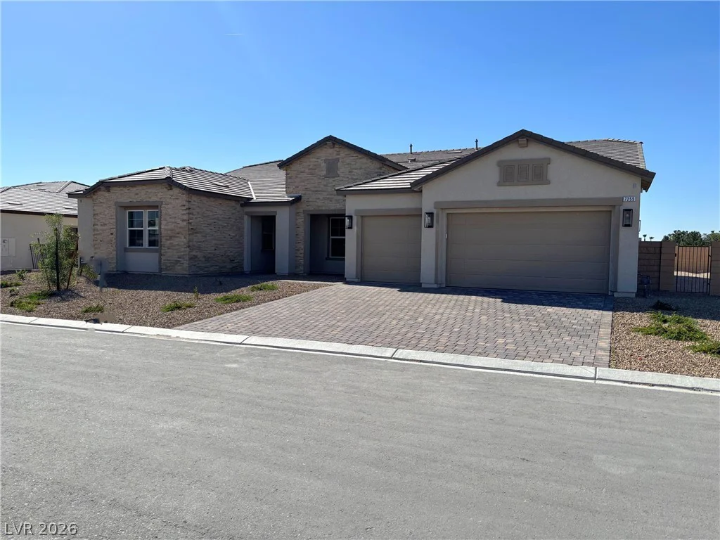 7255 Golden Rock, Las Vegas, NV 89131