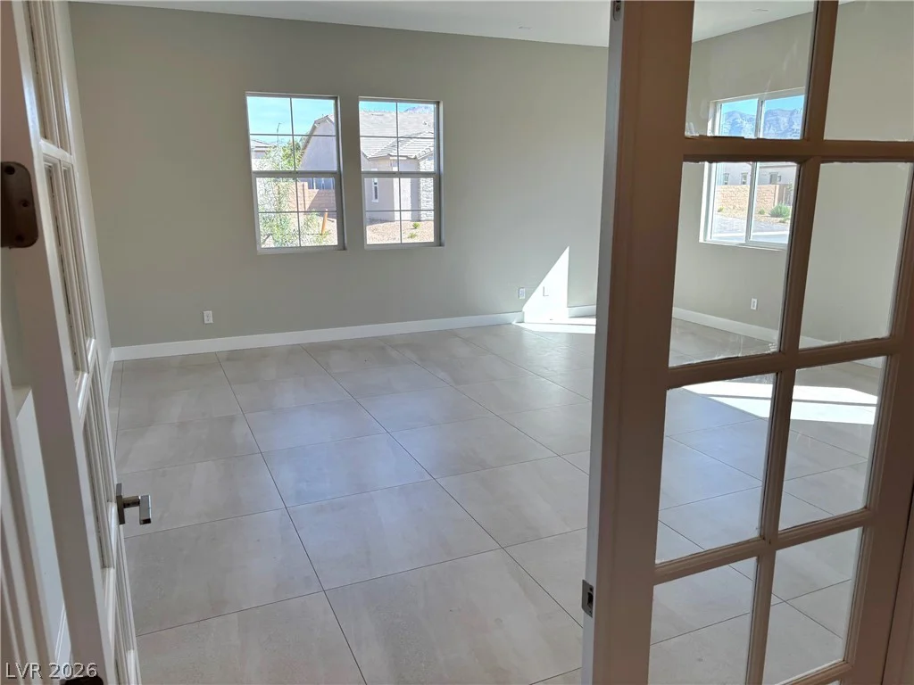 7255 Golden Rock, Las Vegas, NV 89131