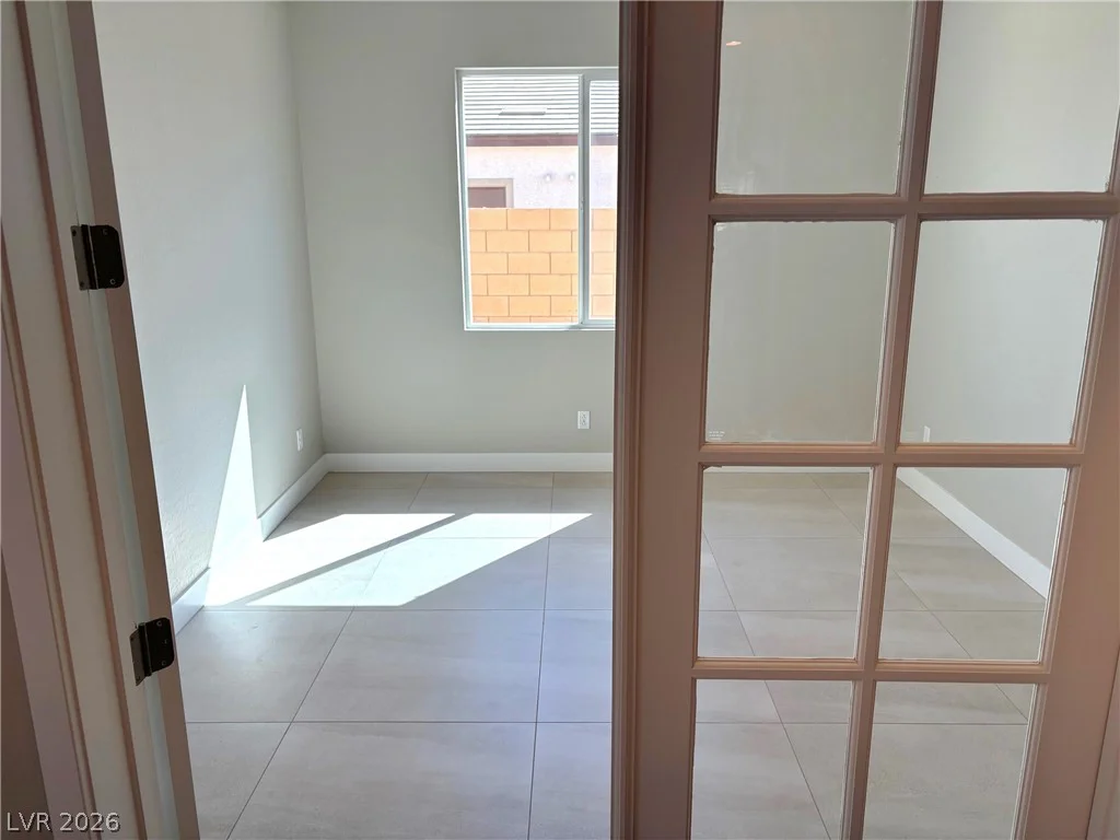 7255 Golden Rock, Las Vegas, NV 89131