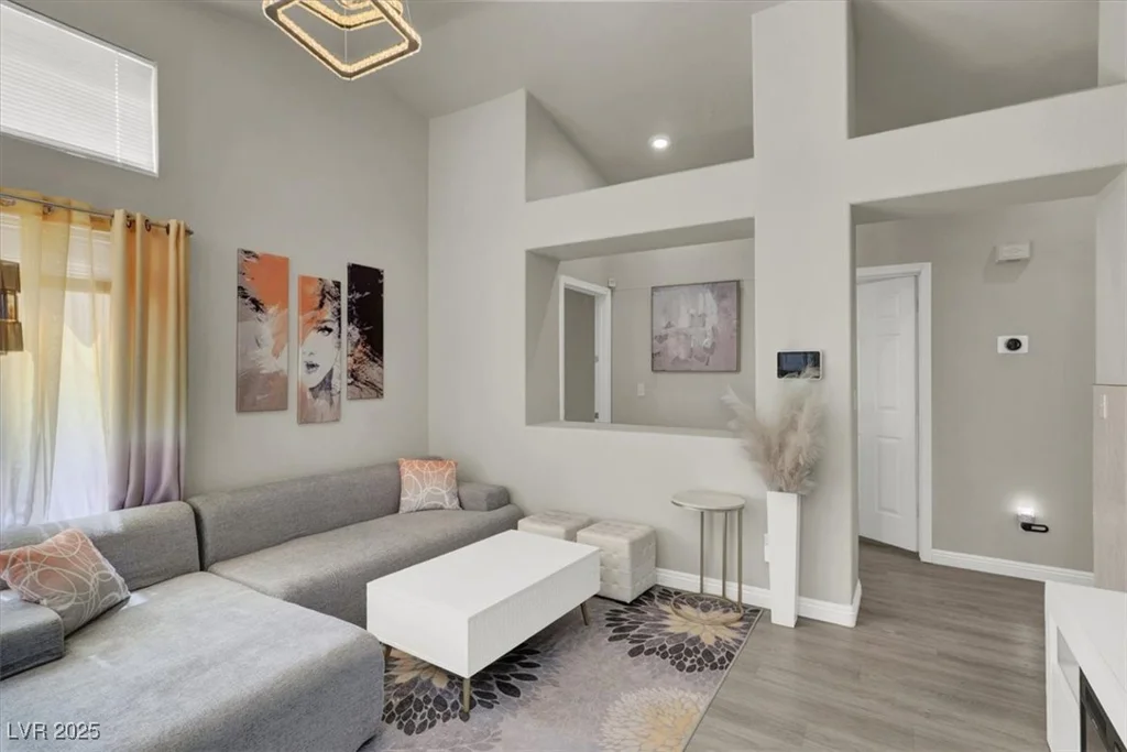 1512 Iron Springs, Las Vegas, NV 89144