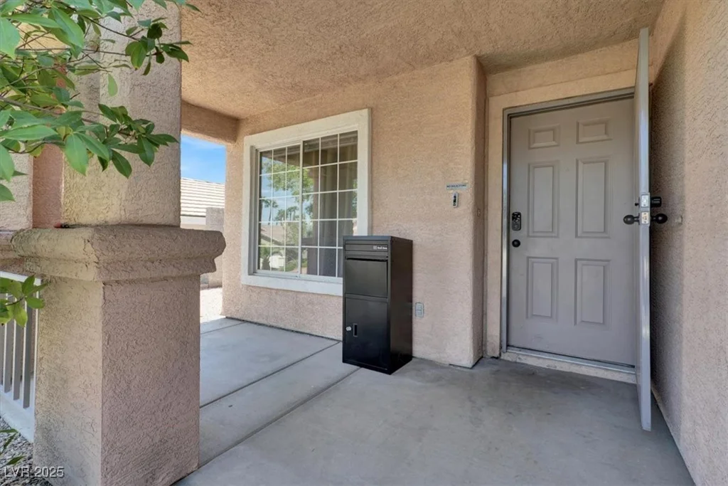 1512 Iron Springs, Las Vegas, NV 89144
