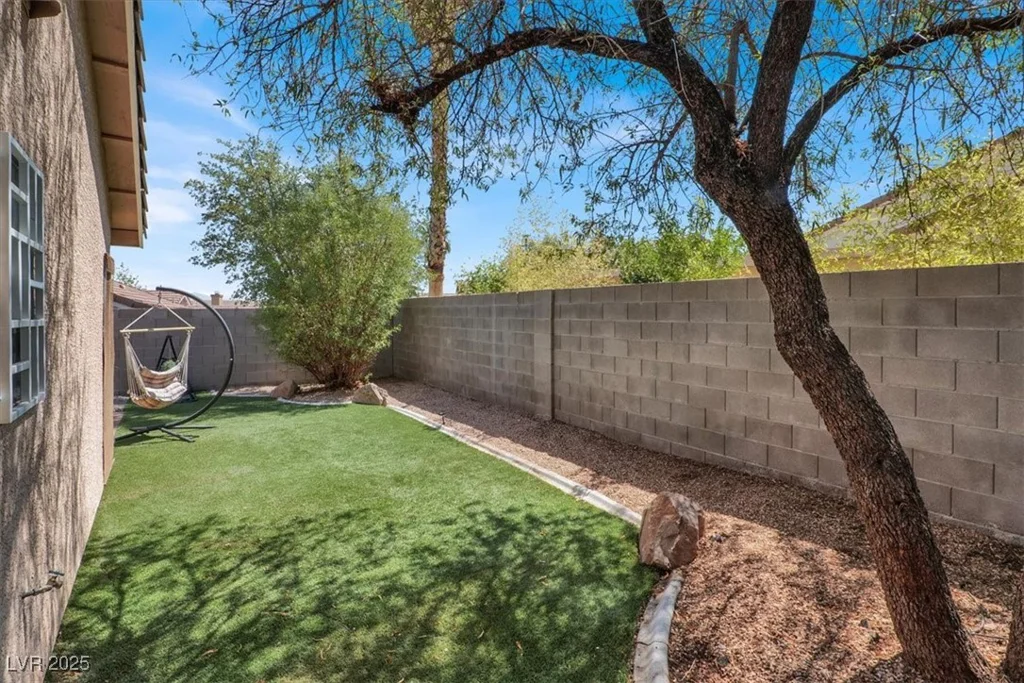 1512 Iron Springs, Las Vegas, NV 89144