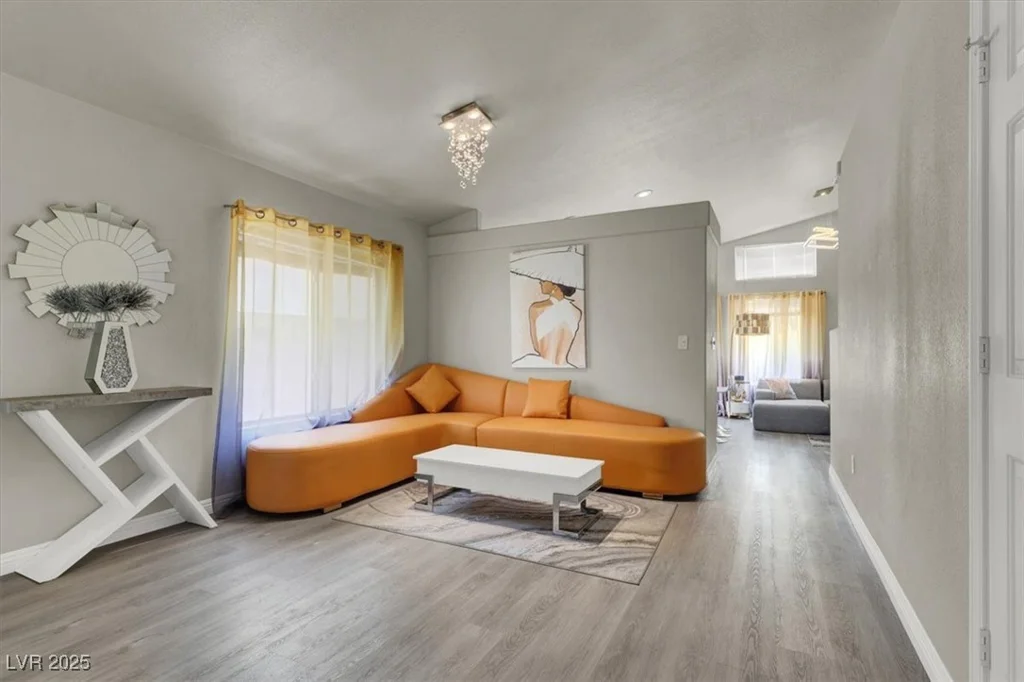 1512 Iron Springs, Las Vegas, NV 89144