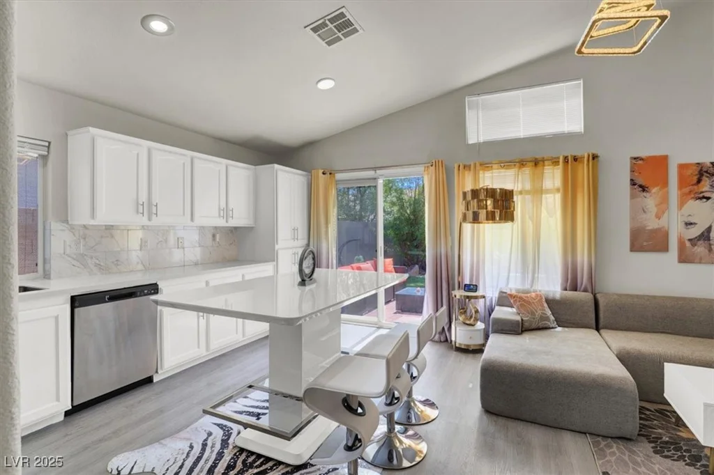 1512 Iron Springs, Las Vegas, NV 89144