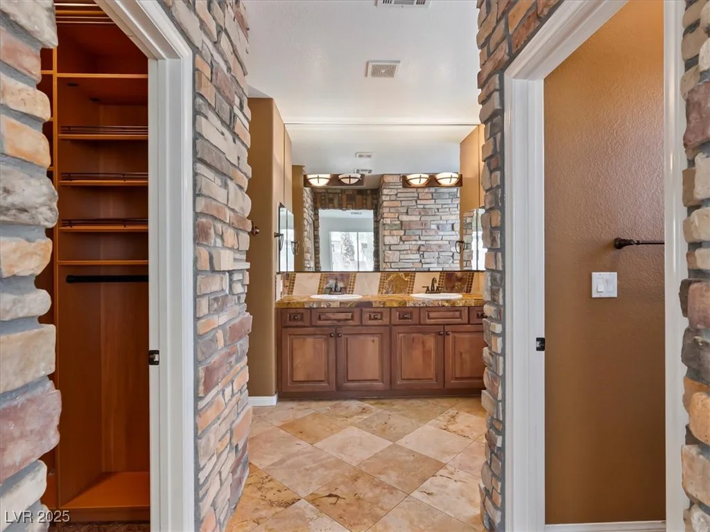 1036 Via Camelia, Henderson, NV 89011