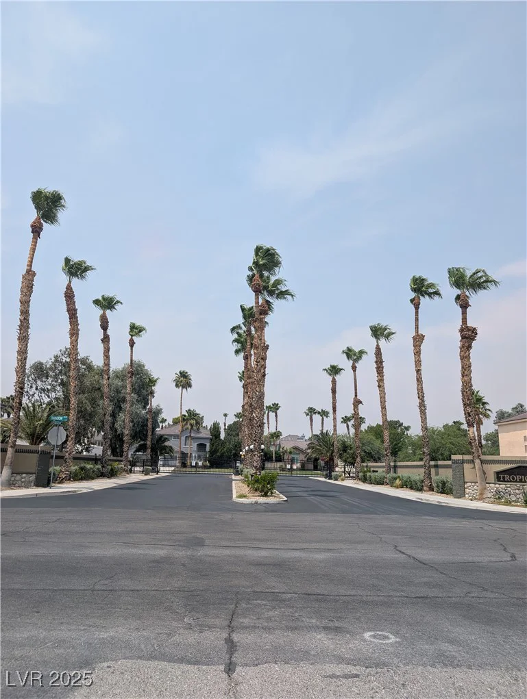 6805 Silver Chisel, Las Vegas, NV 89130