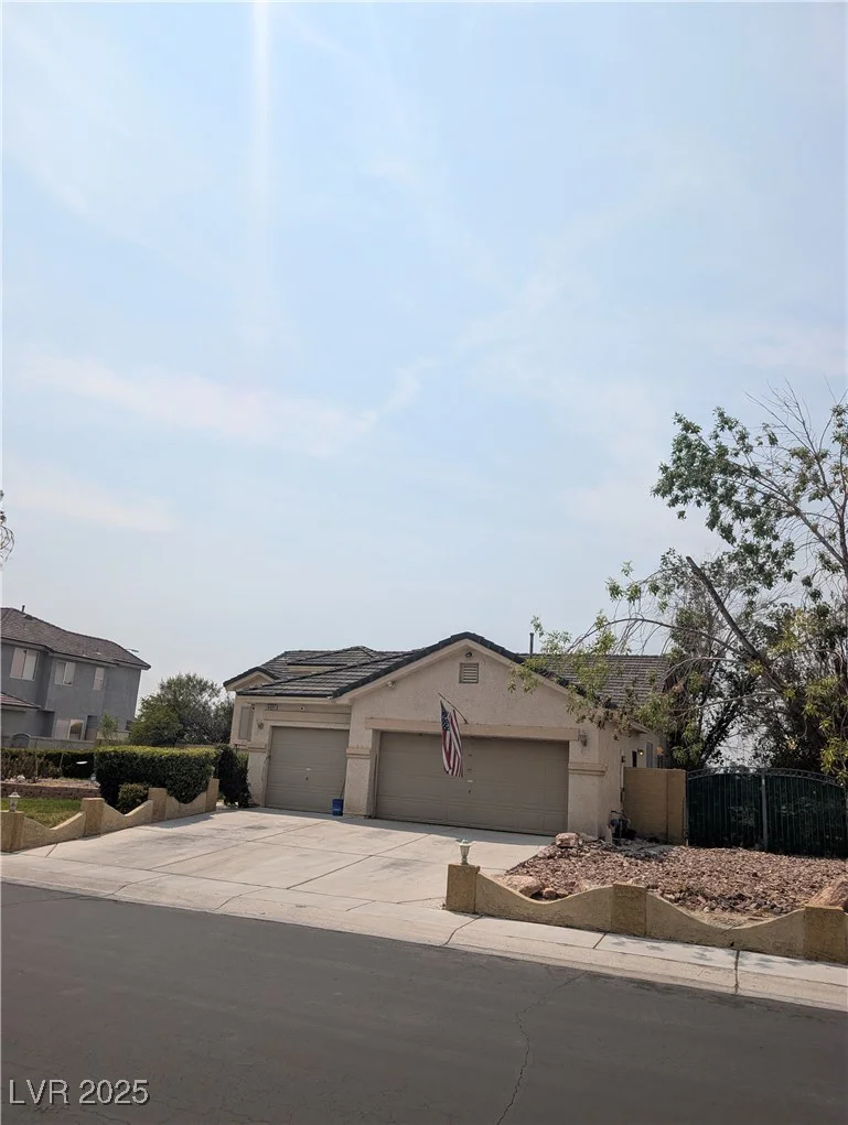 6805 Silver Chisel, Las Vegas, NV 89130