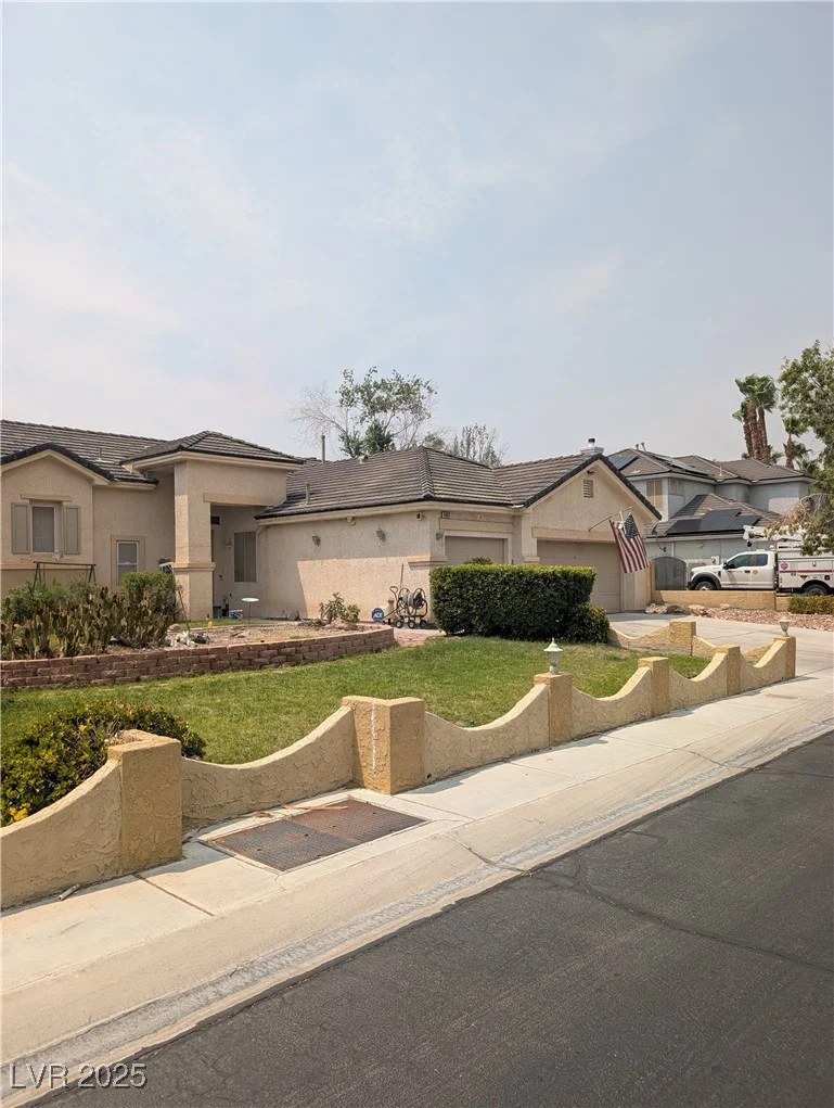6805 Silver Chisel, Las Vegas, NV 89130