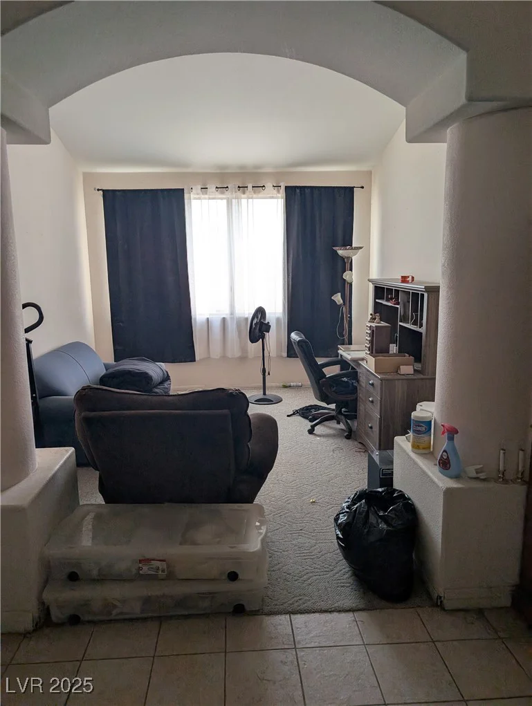 6805 Silver Chisel, Las Vegas, NV 89130